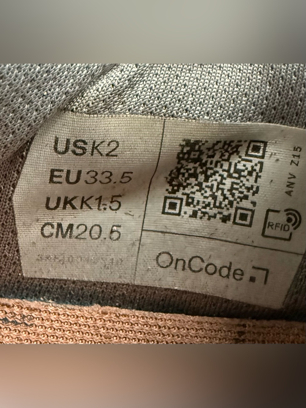 On Running kids Sneakers in Light Gray with Orange Sole - Picture 2 of 5